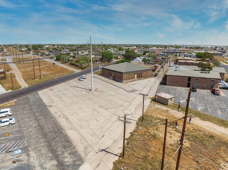 More Photos Of 2110 E 10th St, Odessa Specialty For Sale