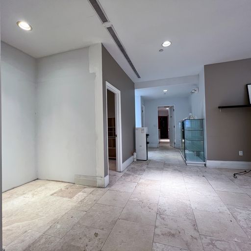 More Photos Of 111 John St, New York Office For Lease