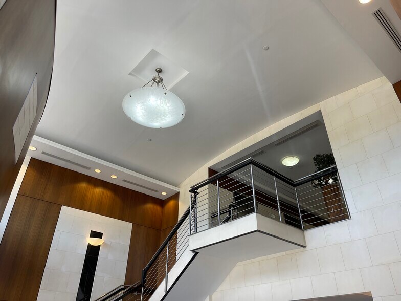 More Photos Of 4222 Trinity Mills Rd, Dallas Medical For Lease