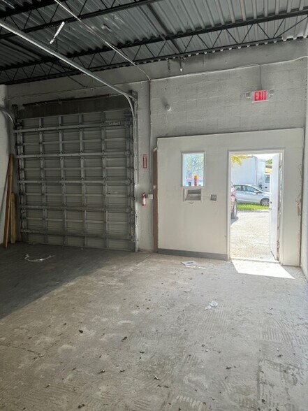 More Photos Of 3400 NE 6th Ter, Pompano Beach Industrial For Sale