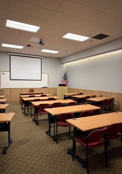 More Photos Of 6101 Pacific St, Rocklin Light Distribution For Sale