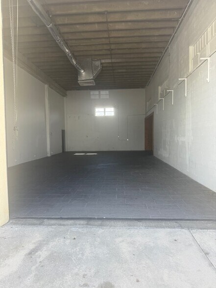 More Photos Of 5700 Georgia Ave, West Palm Beach Manufacturing For Lease