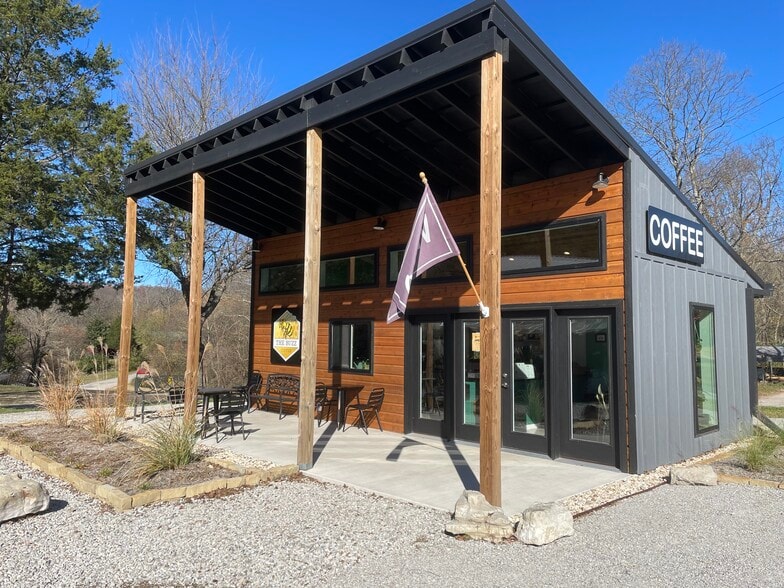 More Photos Of 2798 Highway 23 N, Eureka Springs Garden Center For Sale