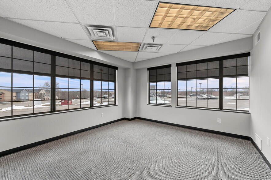 More Photos Of 3730 S Elizabeth St, Independence Medical For Lease