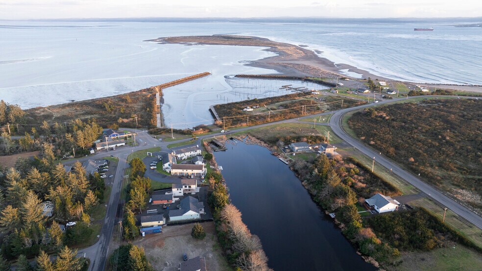 More Photos Of 1031 Discovery Ave SE, Ocean Shores Apartments For Sale