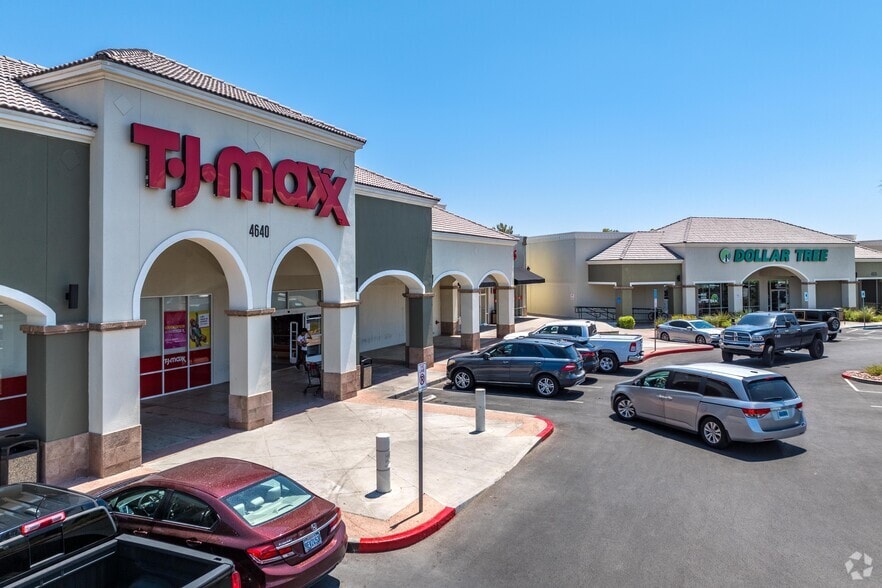 More Photos Of 4604-4798 W Sahara Ave, Las Vegas Unknown For Lease