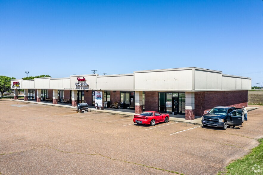 More Photos Of 2981 Harrahs Casino Pky, Robinsonville Storefront Retail Office For Sale