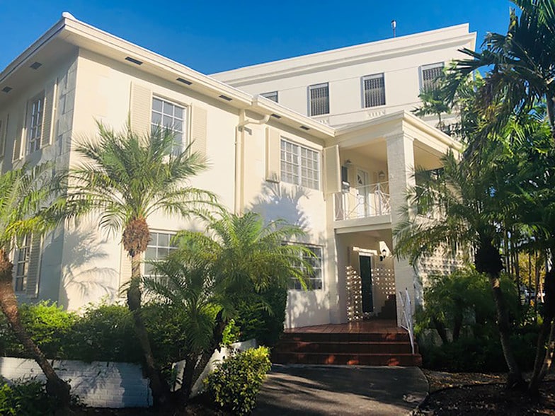 Primary Photo Of 1501 Sunset Dr, Coral Gables Office For Lease