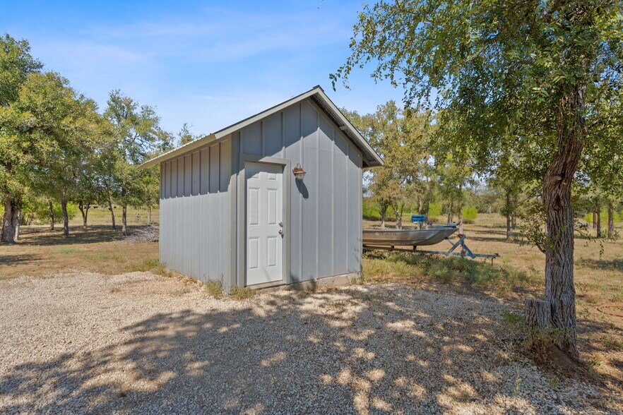 More Photos Of 5501 Old Colony Line Rd, Lockhart Land For Sale