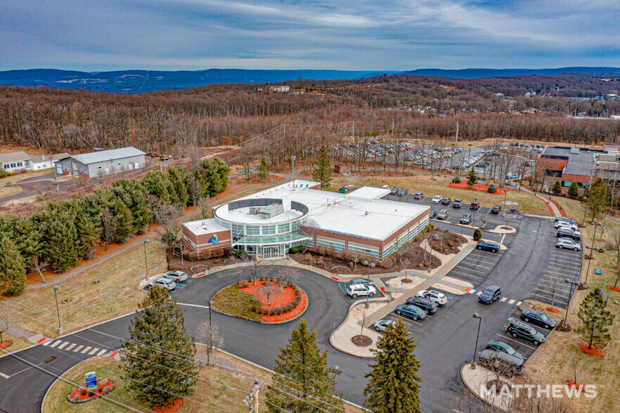 More Photos Of 1000 Alliance Dr, Hazleton Medical For Sale