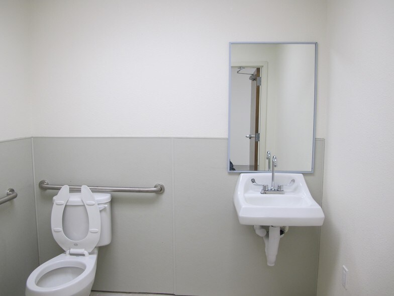 Primary Photo Of 9512 S Padre Island Dr, Corpus Christi Storefront Retail Office For Lease