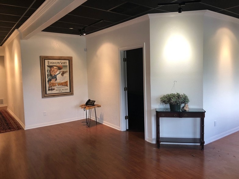 More Photos Of 2909 Lackland Rd, Fort Worth Medical For Lease