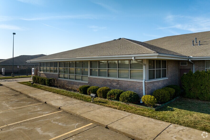 More Photos Of 35501-35765 Mound Rd, Sterling Heights Unknown For Sale