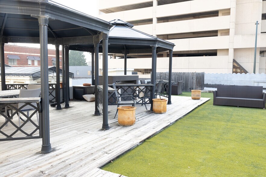 More Photos Of 500 N Main Ave, San Antonio Loft Creative Space For Sale