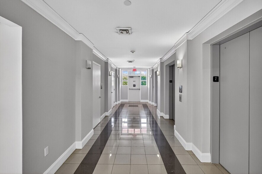 More Photos Of 2121 SW 3rd Ave, Miami Office For Lease