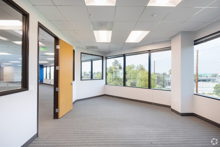 Photo of 4th Floor Ste 420