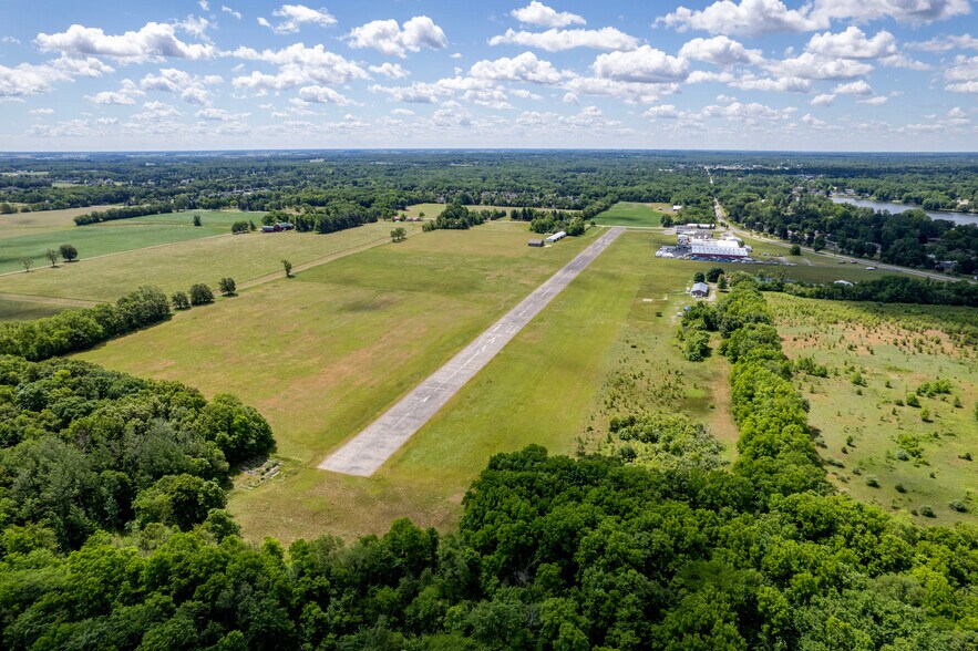 More Photos Of 4330 Macon Hwy, Tecumseh Airport For Sale