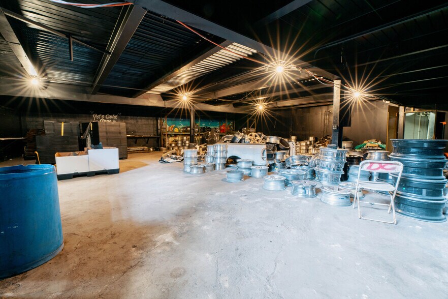 More Photos Of 94-129 Leokane St, Waipahu Warehouse For Sale