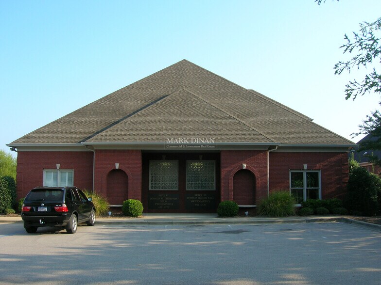 More Photos Of 2224 Cahaba Valley Dr, Birmingham Office For Lease