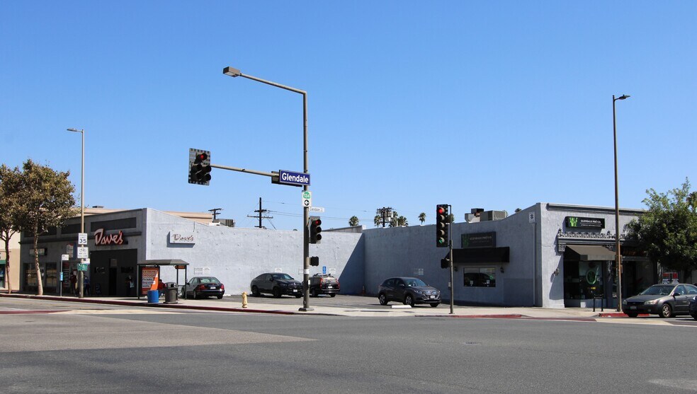 More Photos Of 102-104 S Glendale Ave, Glendale Storefront For Lease