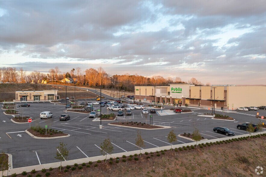More Photos Of 4293 S Shades Crest Rd, Hoover Supermarket For Lease