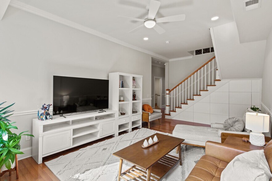 More Photos Of 114-116 E Main St, Penn Yan Storefront Retail Residential For Sale