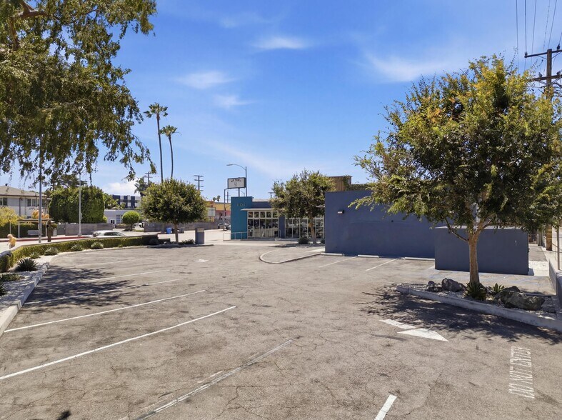 More Photos Of 11461 W Washington Blvd, Los Angeles Auto Repair For Lease