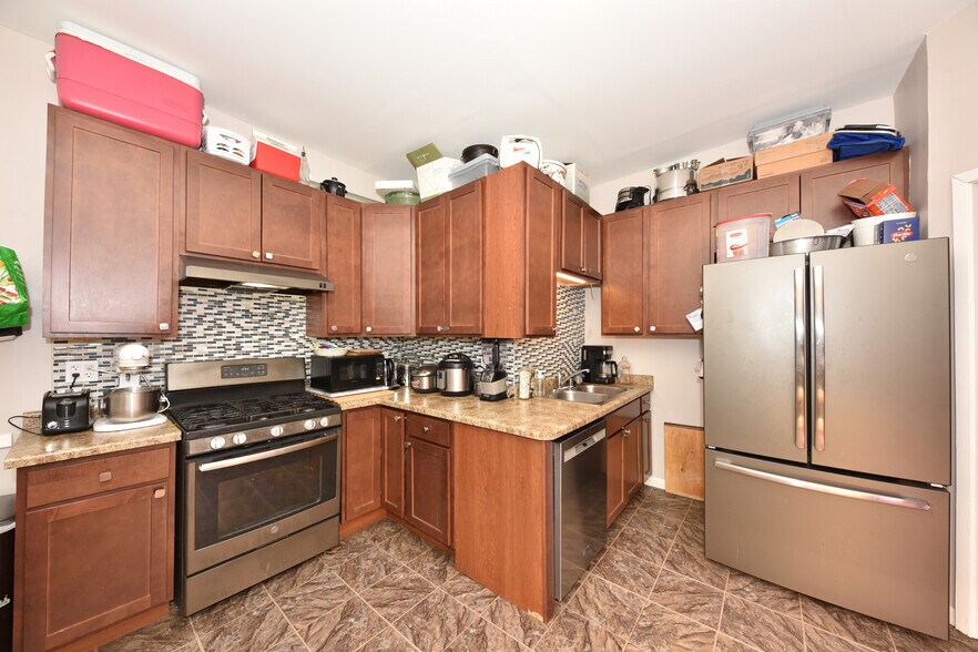 More Photos Of 1816 E Kane Pl, Milwaukee Apartments For Sale