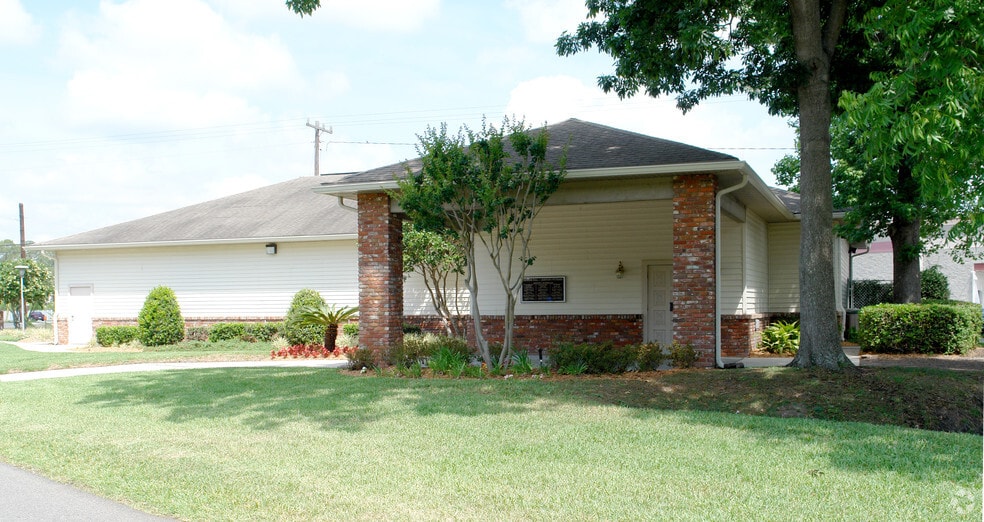 Primary Photo Of 5135 College St, Jacksonville Religious Facility For Sale
