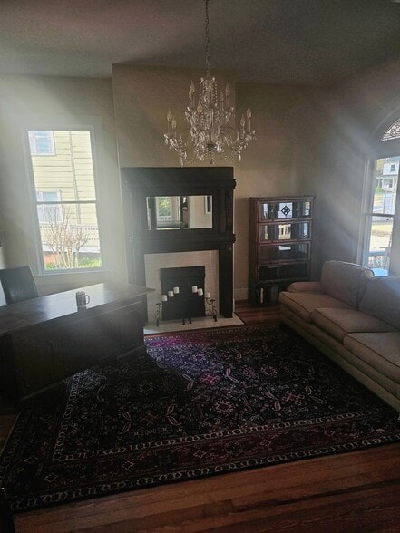 More Photos Of 403 Green St, Gainesville Office For Lease