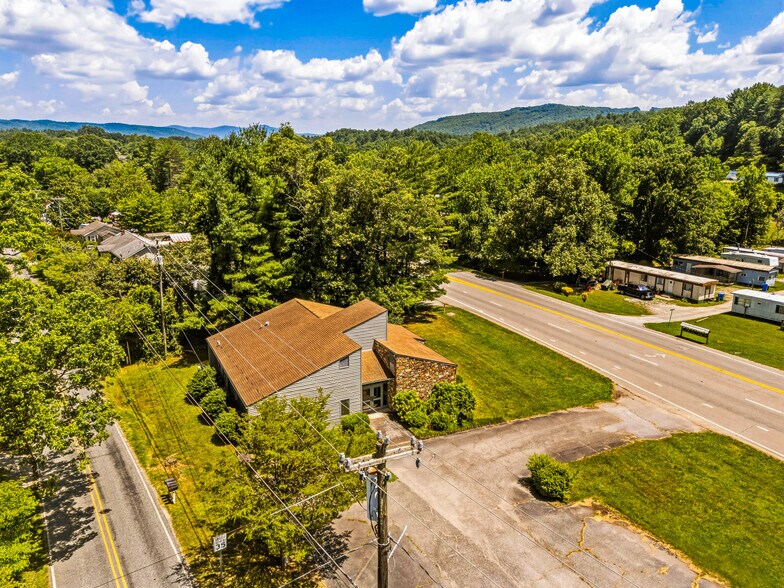 More Photos Of 675 Hendersonville Hwy, Pisgah Forest Office For Sale