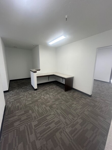 More Photos Of 3201 S Berry Rd, Norman Office Residential For Lease