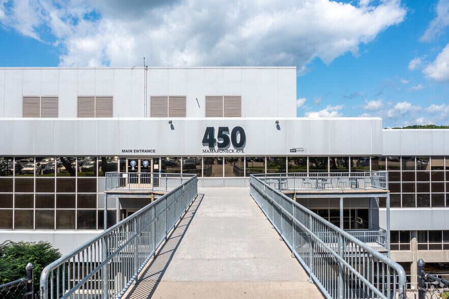 More Photos Of 450 Mamaroneck Ave, Harrison Office For Lease
