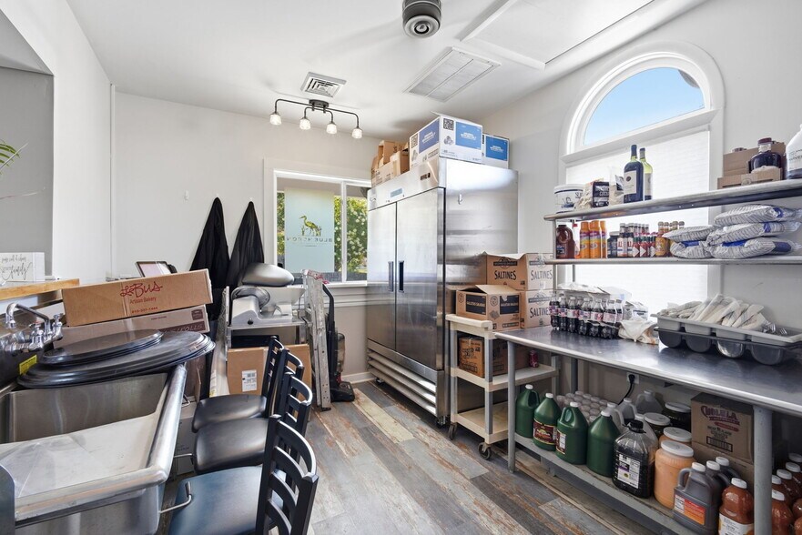 More Photos Of 20658 Wilkins Ave, Rock Hall Restaurant For Sale