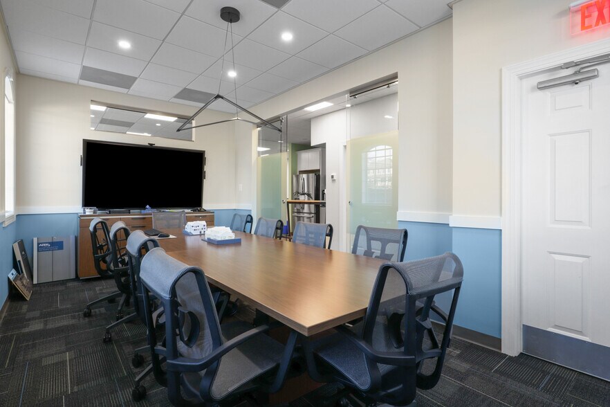 More Photos Of 761B Monroe St, Herndon Office Residential For Lease