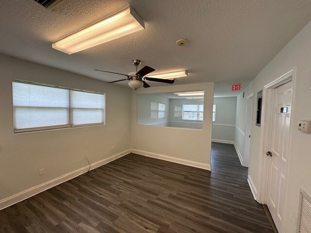 More Photos Of 6740 Taft St, Hollywood Medical For Lease