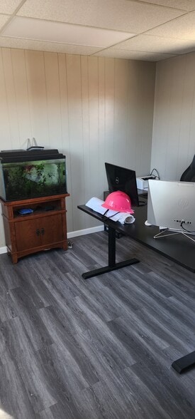 More Photos Of 4835 Rio Linda Blvd, Sacramento Warehouse For Lease