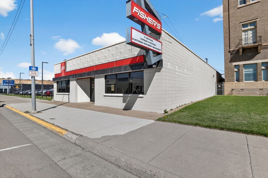 More Photos Of 819 Central Ave, Great Falls Office For Sale