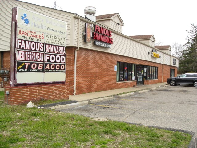 More Photos Of 1531-1553 S Wayne Rd, Westland Storefront For Sale