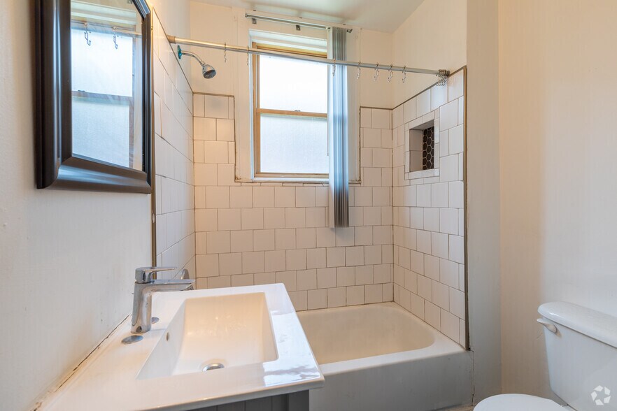 More Photos Of 4401-4417 2nd Ave, Detroit Apartments For Lease