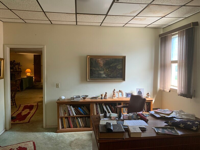 More Photos Of 47 N Main St, Honeoye Falls Flex For Sale