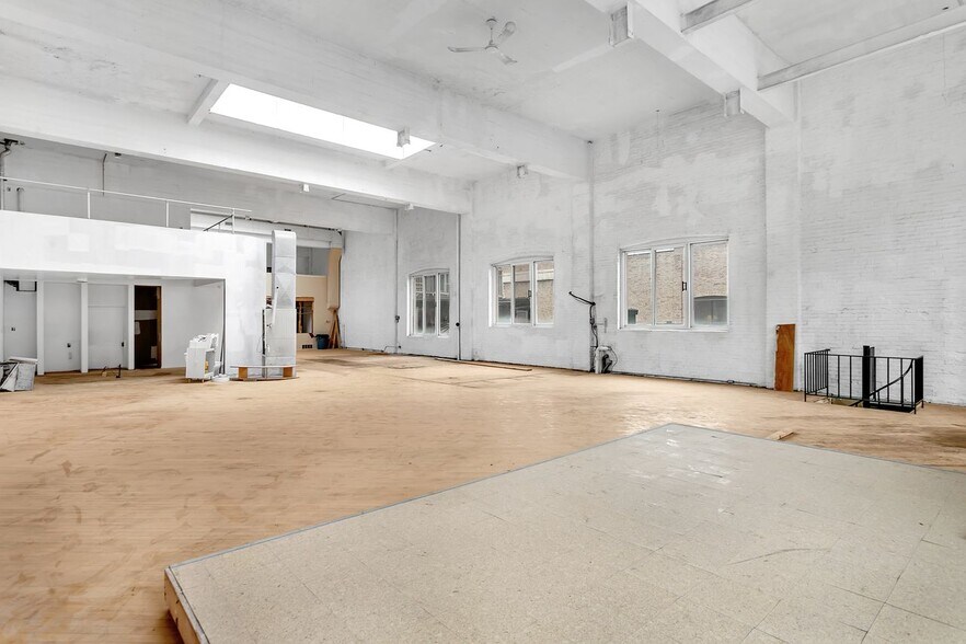 More Photos Of 420 N Craig St, Pittsburgh General Retail For Sale