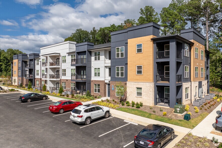 Primary Photo Of 12801 Lucks Ln, Midlothian Apartments For Sale