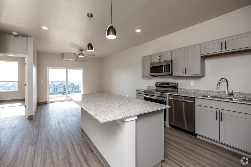 More Photos Of 1111 Parkside St, Tiffin Apartments For Lease