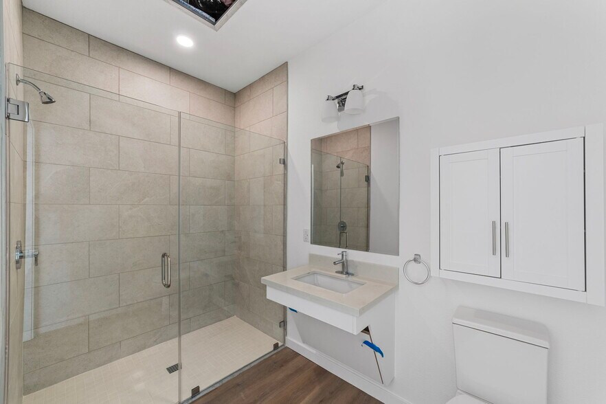 More Photos Of 4015 Richmond St, San Diego Apartments For Sale