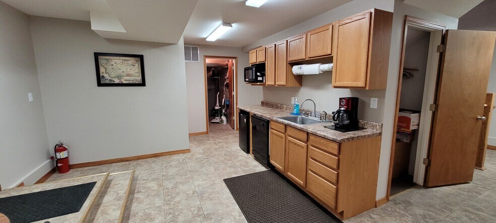More Photos Of 3101 Vaughn Rd, Great Falls Flex For Sale