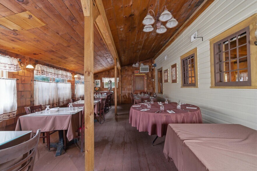 More Photos Of 581 US Route 9, Schroon Lake Restaurant For Sale