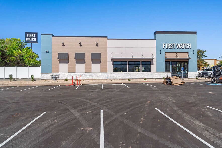 Primary Photo Of 991 N 400 Way, Layton Restaurant For Sale