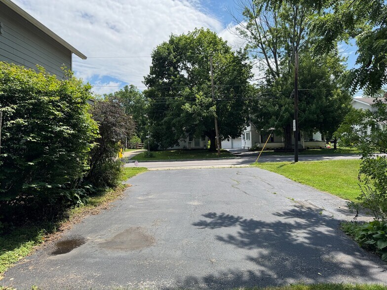 More Photos Of 5777 Summit St, Sylvania Specialty For Sale