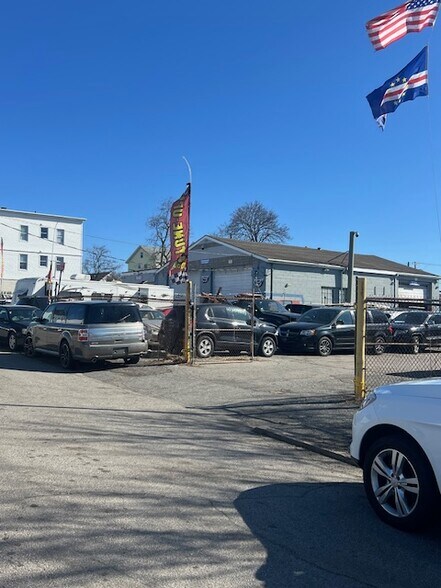 More Photos Of 102 Esten Ave, Pawtucket Auto Repair For Sale